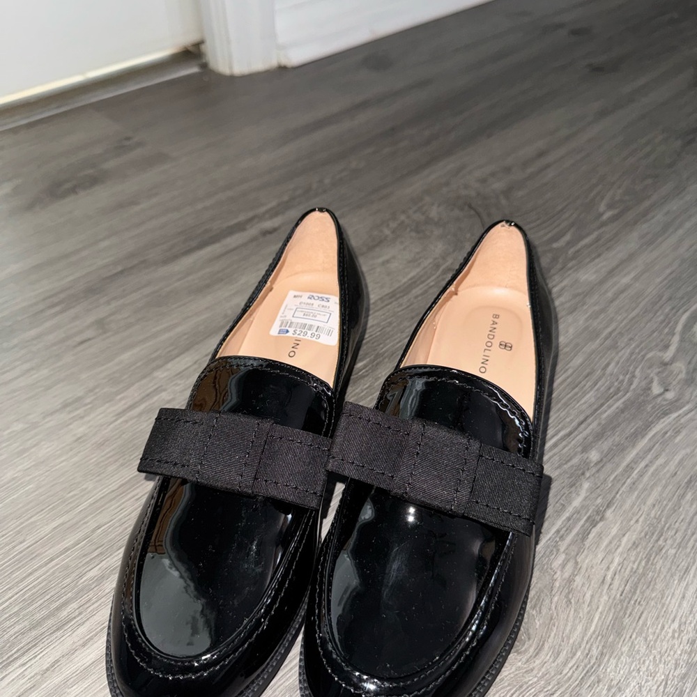 Bandolino Black Patent Loafers with Fabric Strap